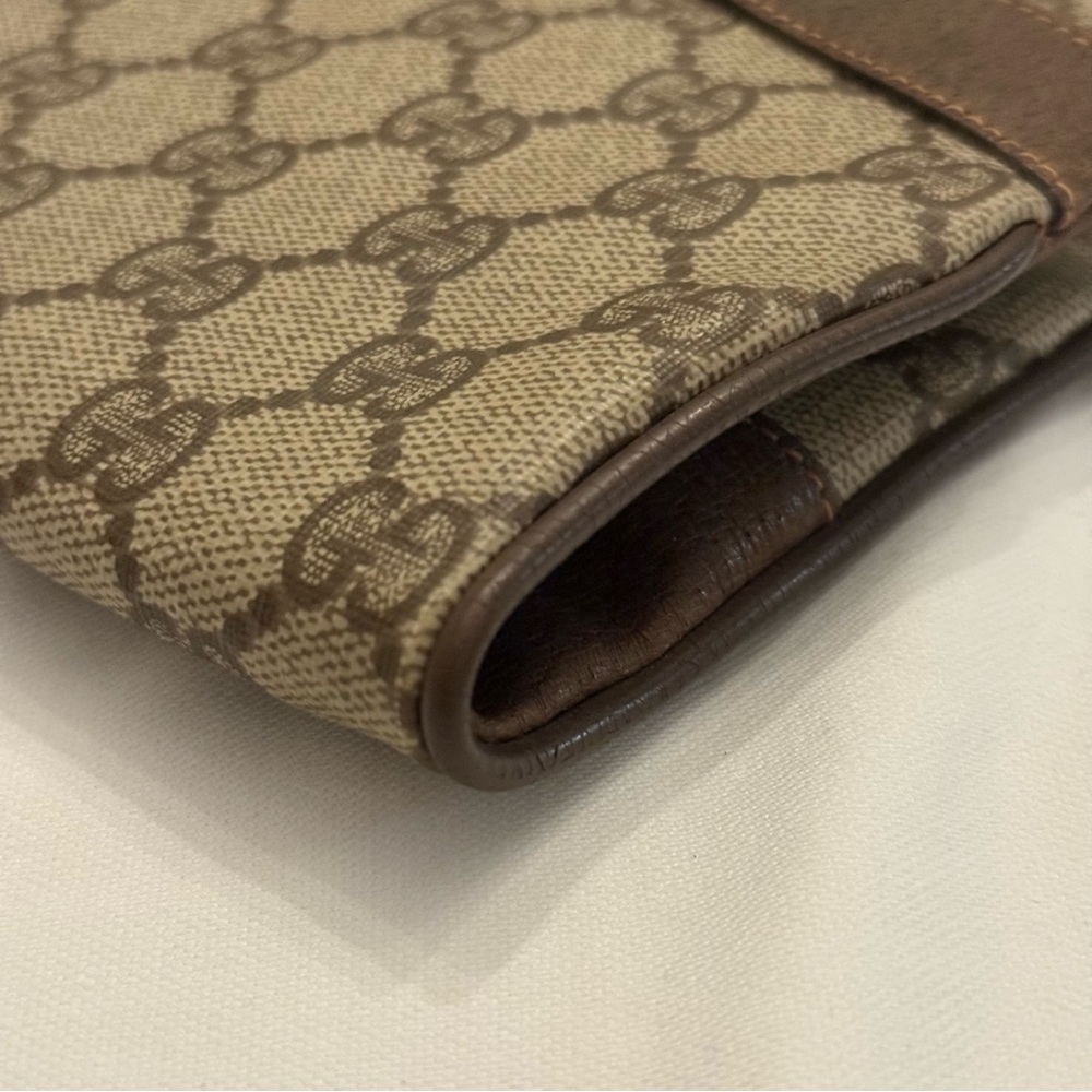 Vintage Gucci Clutch - Picture 12 of 12